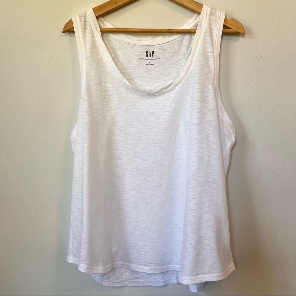 GAP 100% Organic Cotton White Racerback Tank Top, Size L